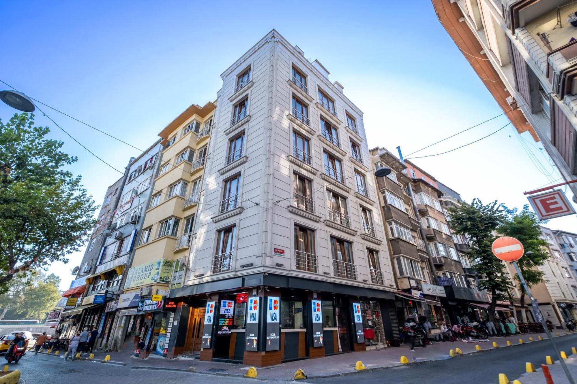 Lavin & * Istambul